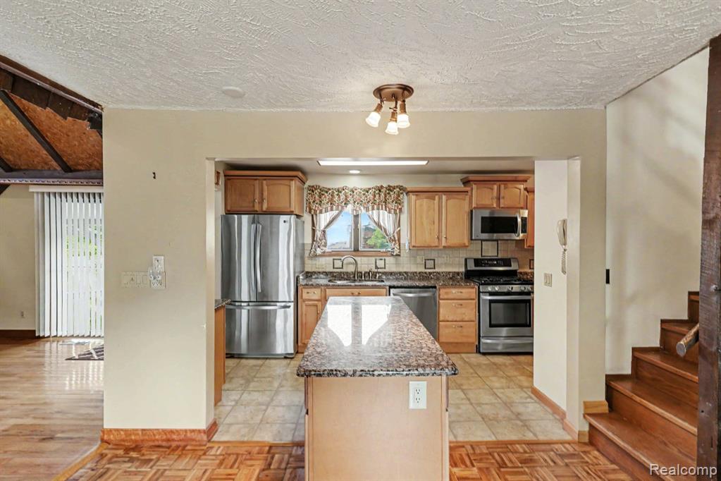 8751 Bath Road, Byron, MI 48418 — Photo 9
