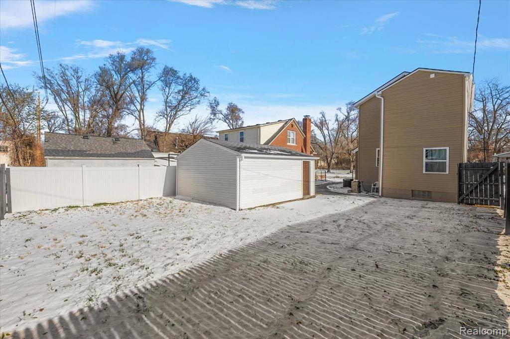 20817 Parkside Boulevard, Ferndale, MI 48220 — Photo 45