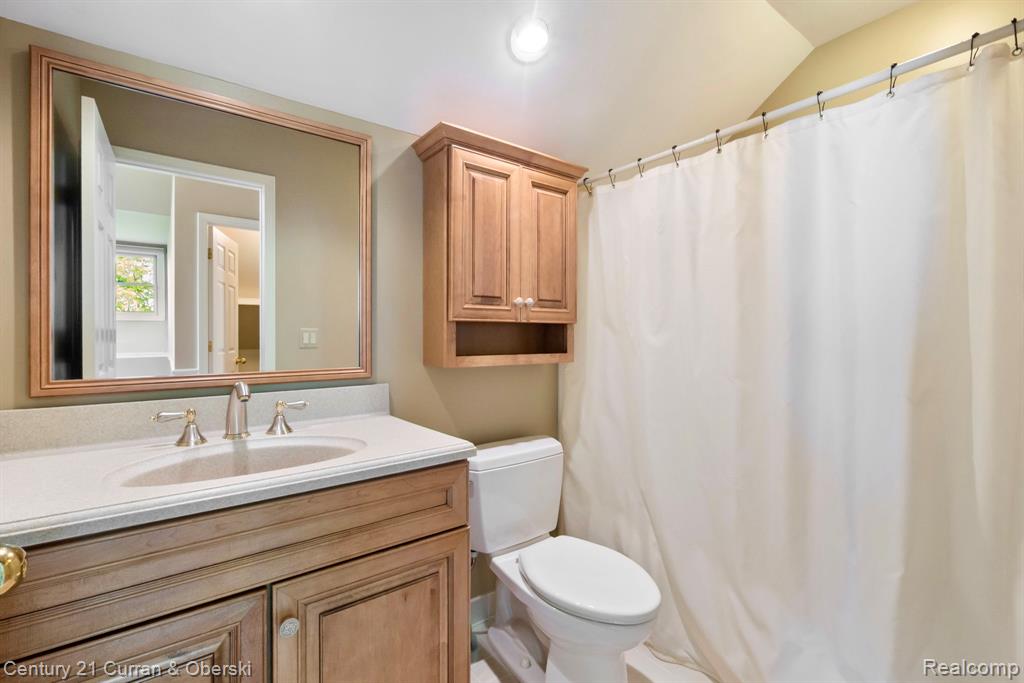 18215 Blue Heron Drive W, Northville, MI 48168 — Photo 29