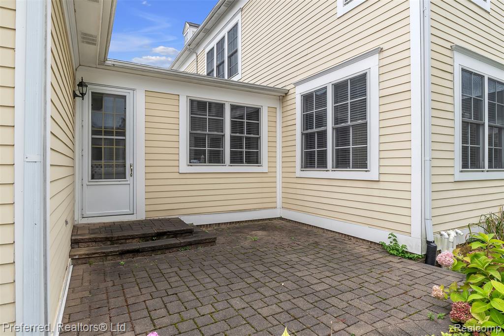 635 Constitution Street, Canton, MI 48188 — Photo 36
