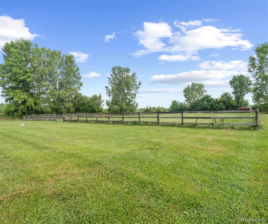 48196 Martz Road, Van Buren, MI 48111 — Photo 32