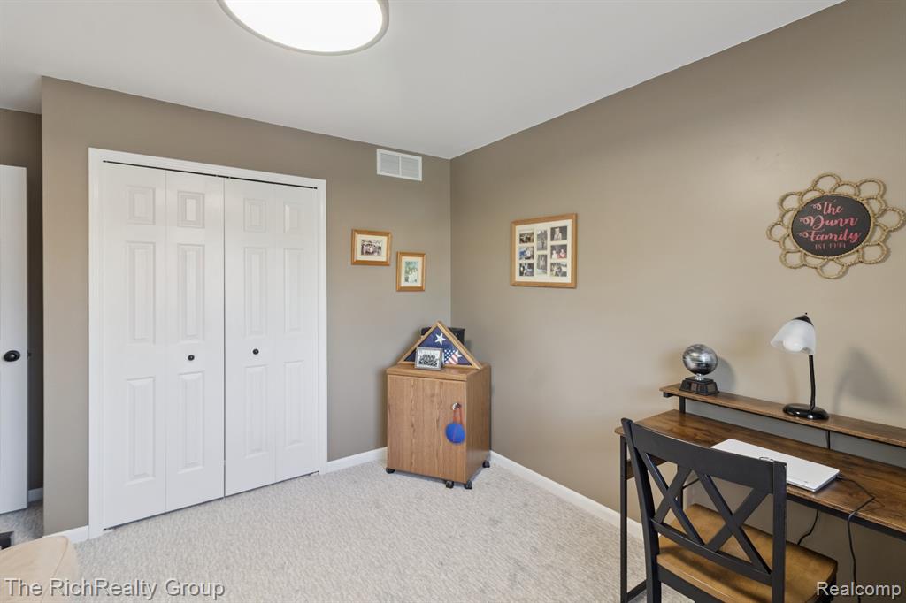 20149 Metzger Dr Drive, Rockwood, MI — Photo 17