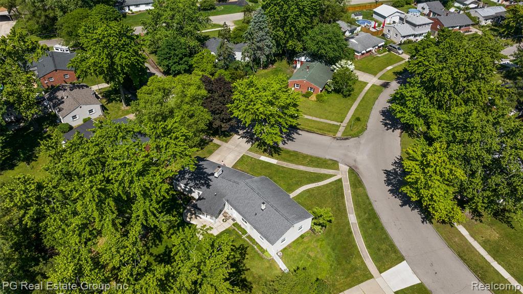 4550 JUSTINE Street, Shelby Twp, MI 48317 — Photo 21