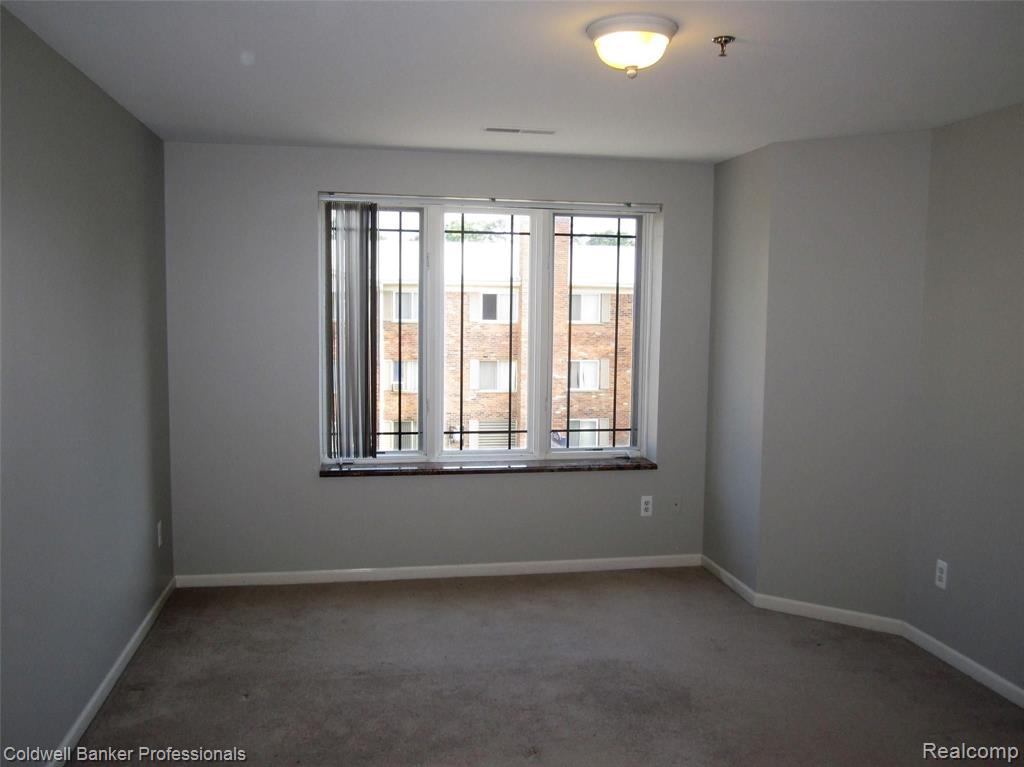 614 E Eleven Mile Road, Royal Oak, MI 48067 — Photo 20
