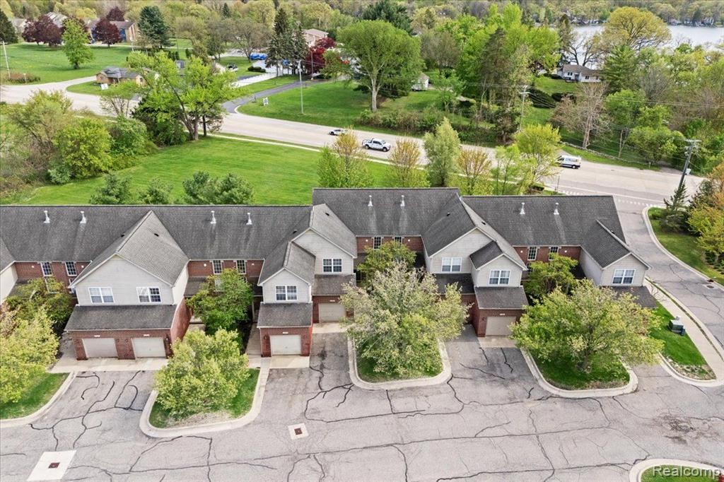 5949 HIGH POINT COURT, Brighton, MI 48116 — Photo 31