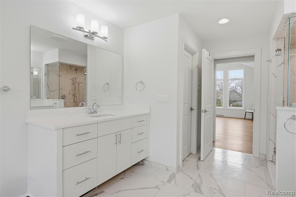 345 Dalebrook Lane, Bloomfield Hills, MI 48301 — Photo 44
