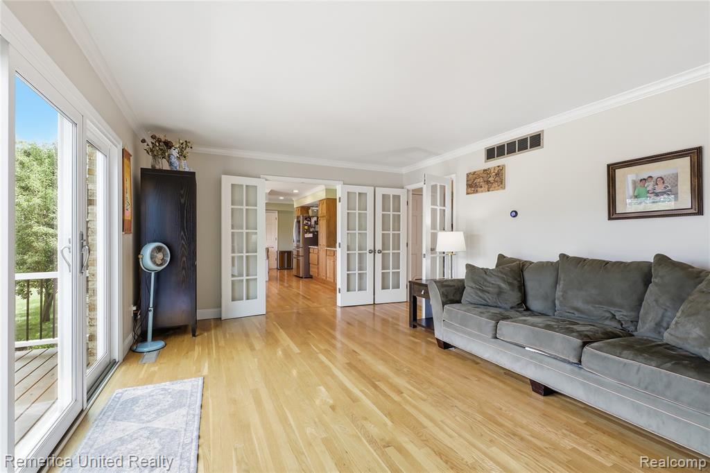 12825 Larkins Road, Brighton, MI 48114 — Photo 37