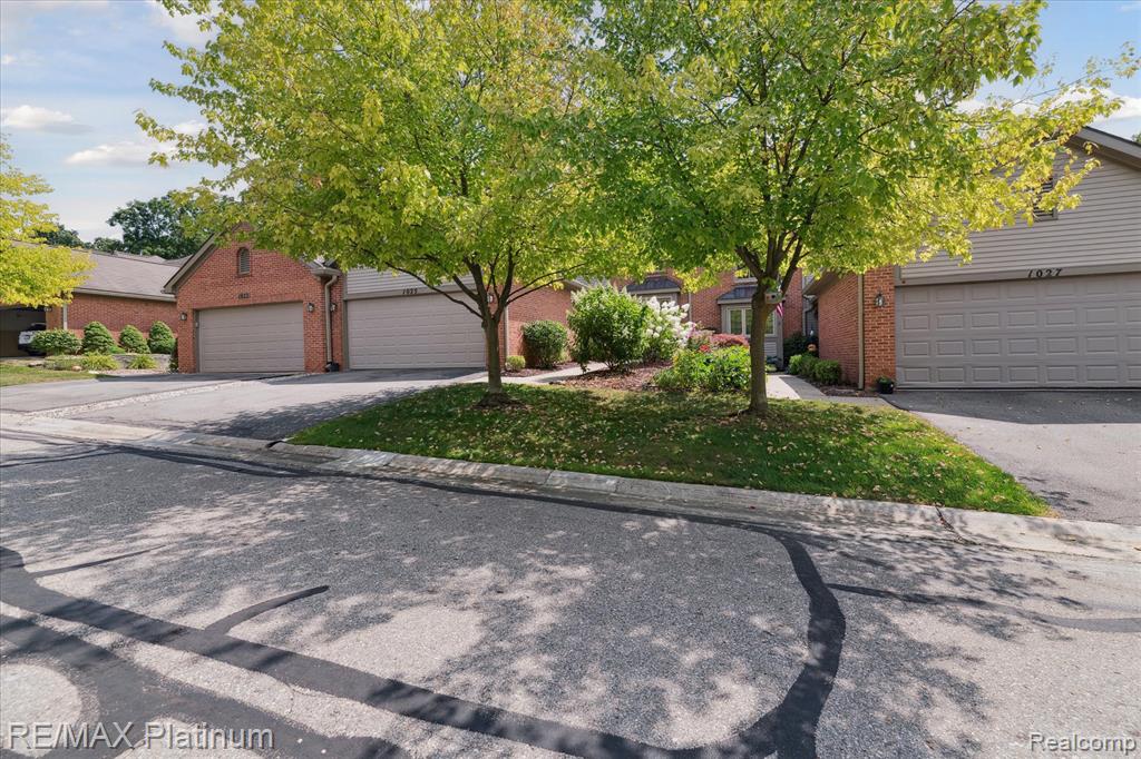 1025 Pinewood Court, Brighton, MI 48116 — Photo 30