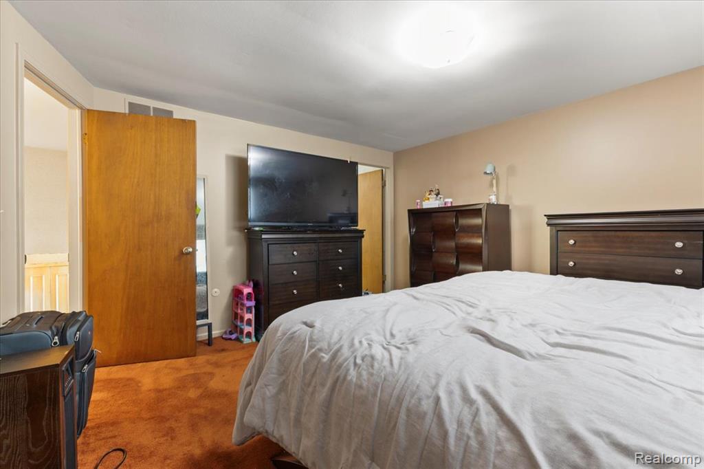 42109 Hartford Drive, Canton, MI 48187 — Photo 21