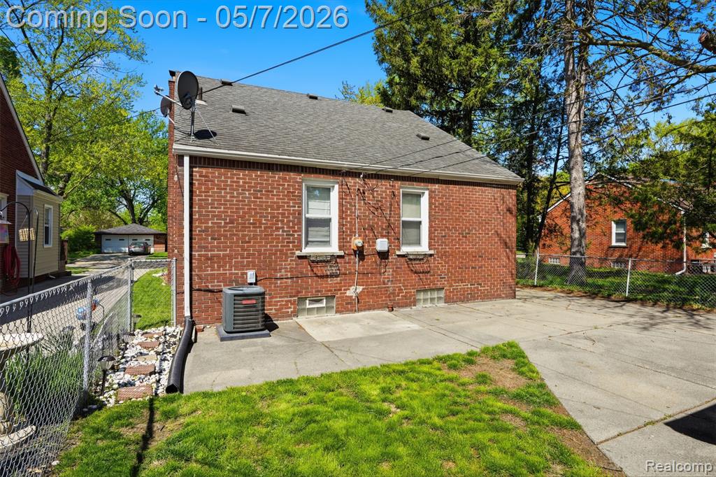 6595 Winona Avenue, Allen Park, MI 48101 — Photo 28