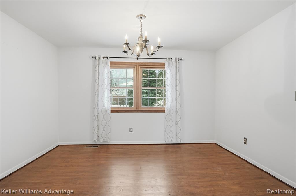 22846 Gilbar Street, Novi, MI — Photo 20