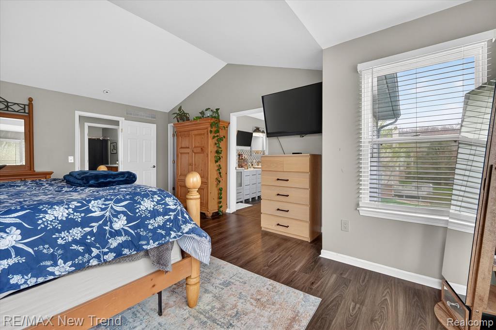2032 Dover Drive, Wixom, MI 48393 — Photo 29