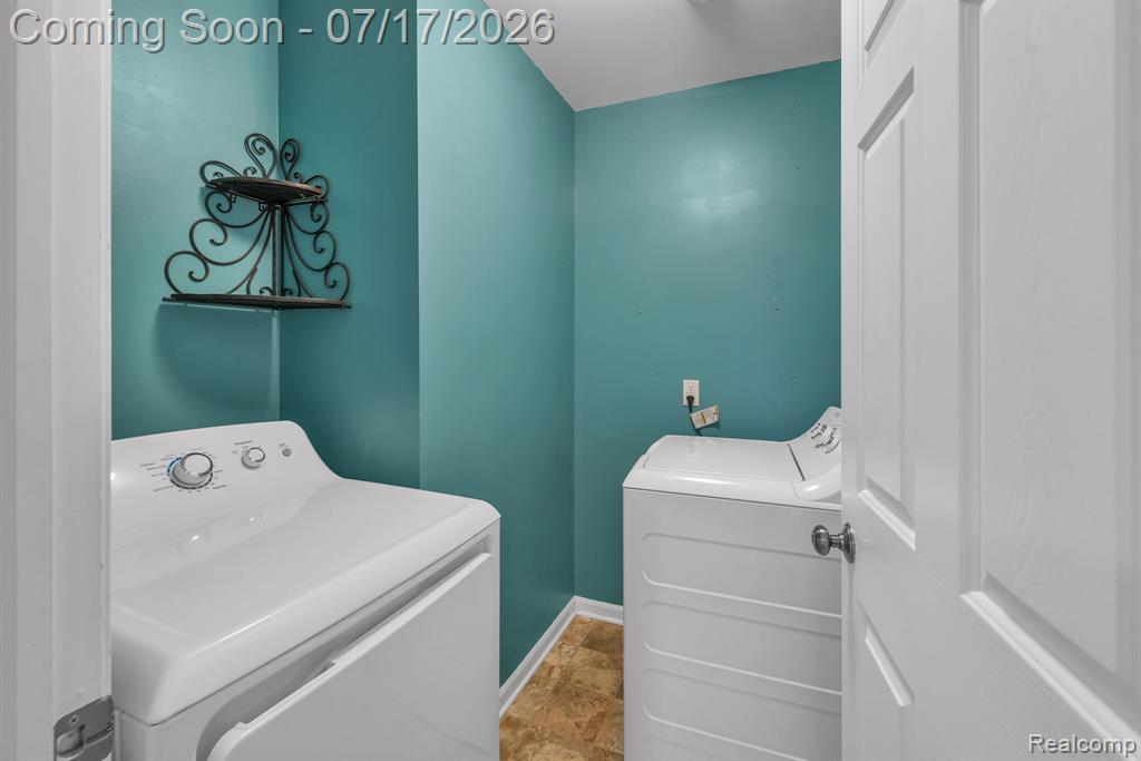 41101 N Maplewood Drive, Canton, MI 48187 — Photo 37