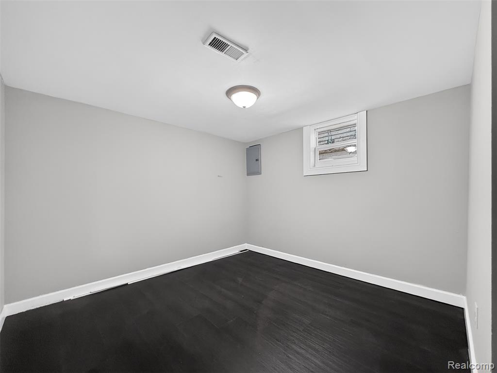 5345 Seebaldt Street, Detroit, MI 48204 — Photo 27