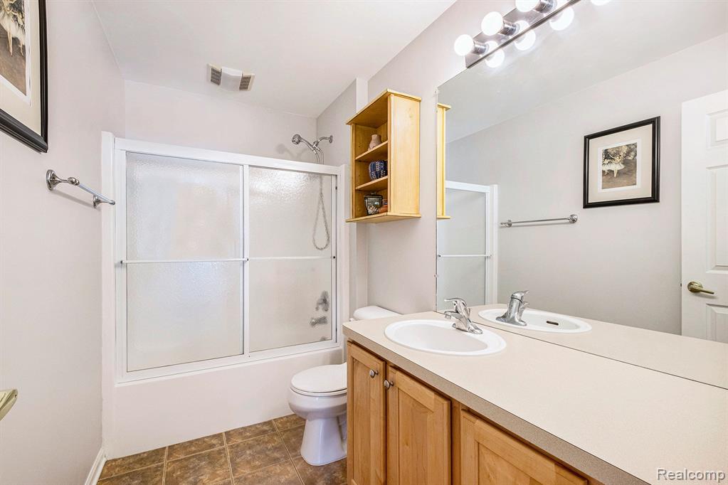 6320 Knob Bend Drive, Grand Blanc, MI 48439 — Photo 15