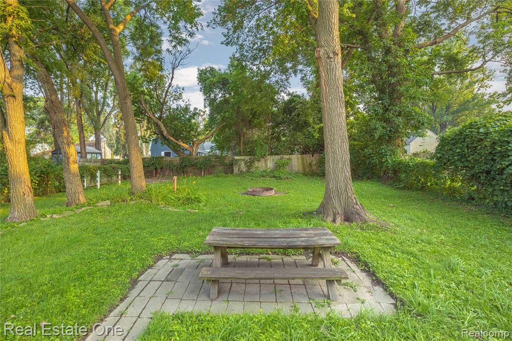 4296 Frazho Road, Warren, MI 48091 — Photo 38