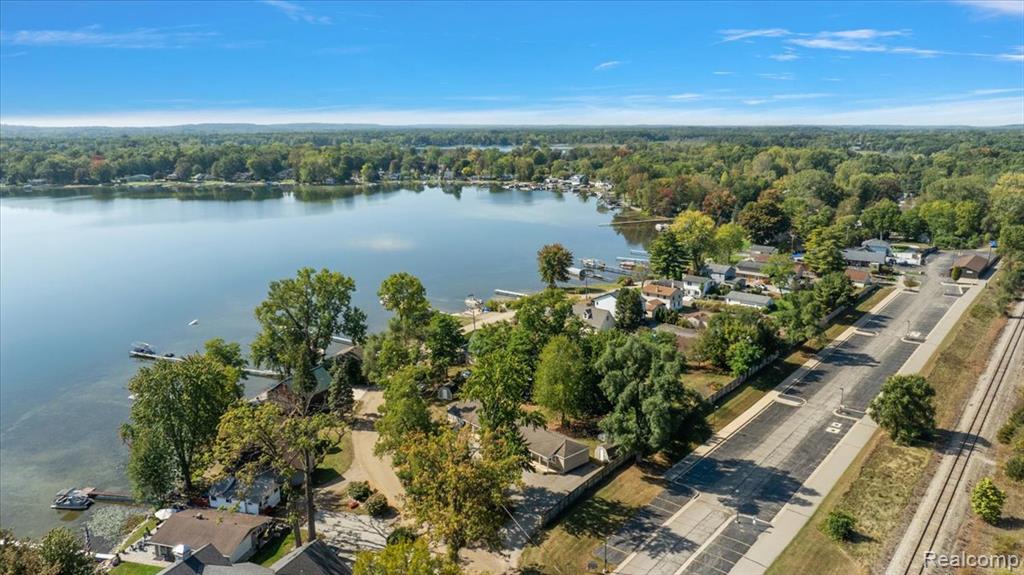 5155 Girard Drive, Pinckney, MI 48169 — Photo 7
