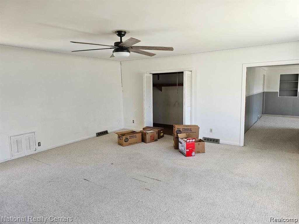13621 MULBERRY Street, Southgate, MI 48195 — Photo 9