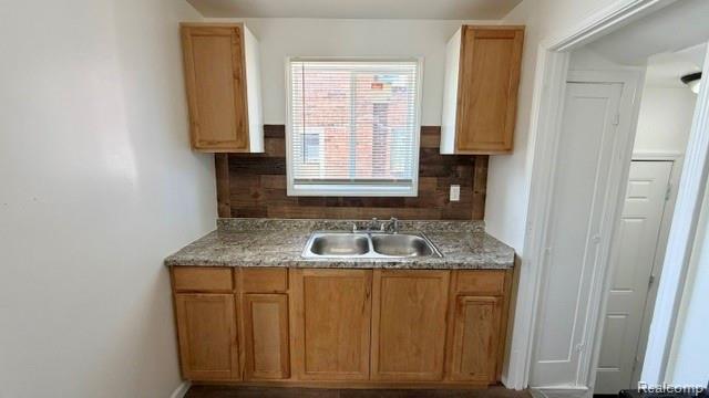20440 Gallagher Street - Photo 5