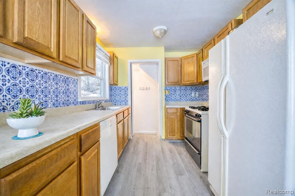 16635 Macarthur, Redford, MI 48240 — Photo 12