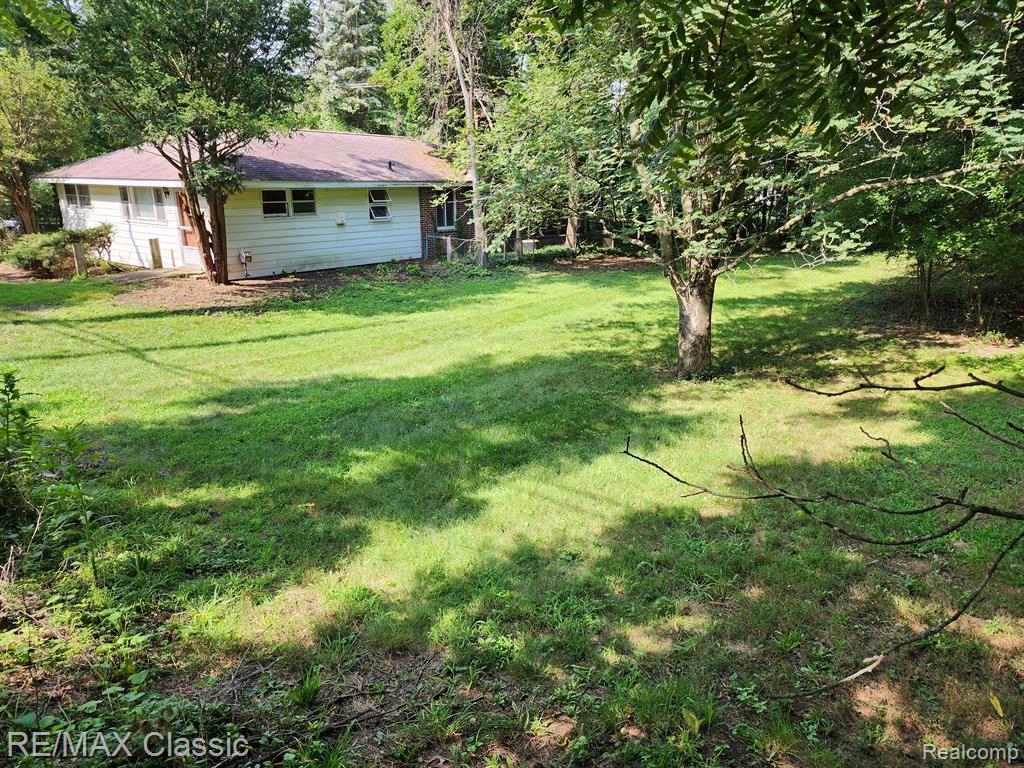 3740 SHADY BEACH Boulevard, Orchard Lake Village, MI 48324 — Photo 41