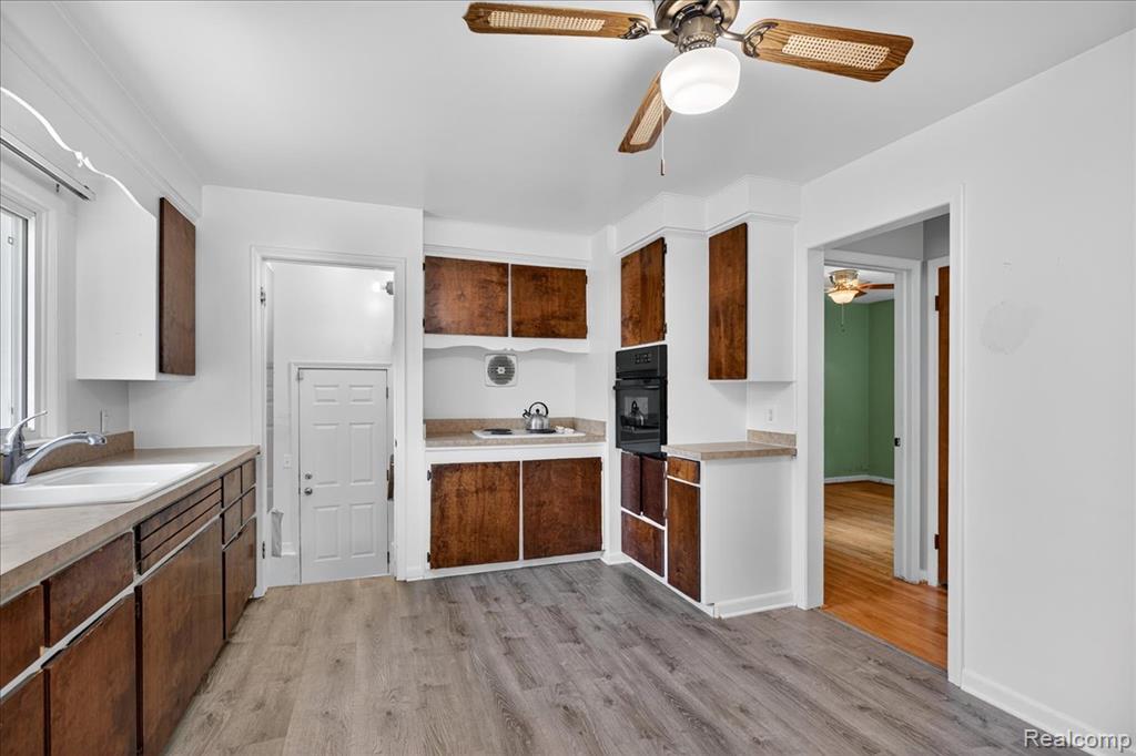731 1st Avenue, Pontiac, MI 48340 — Photo 12