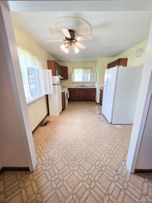 12929 Matthews Street, Carleton, MI 48117 — Photo 17