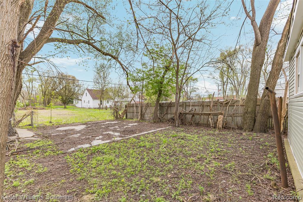 17167 Hasse Street, Hamtramck, MI 48212 — Photo 41