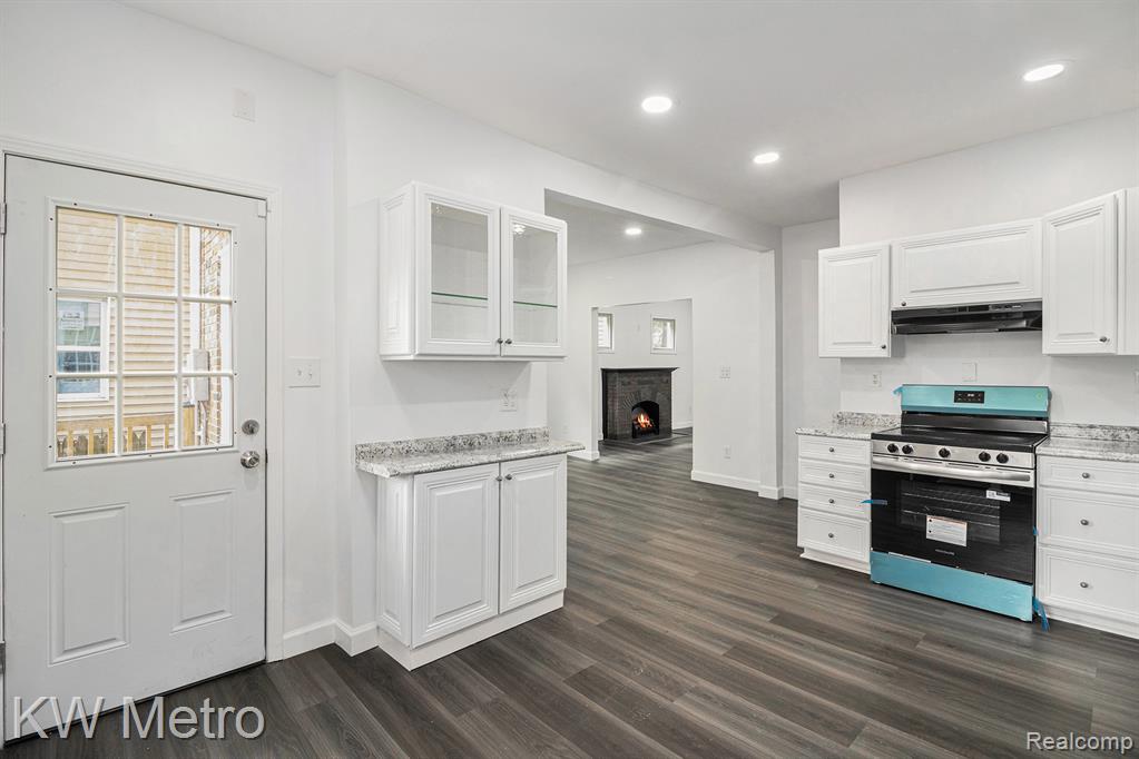 6533 Willette Street, Detroit, MI 48210 — Photo 8