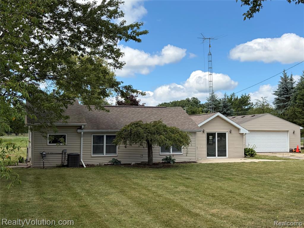 430 Corneil Road, Imlay City, MI 48444