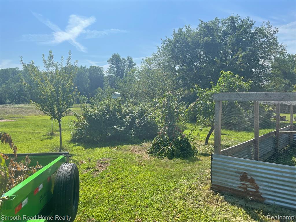 20375 Sumpter Road, Belleville, MI 48111 — Photo 11