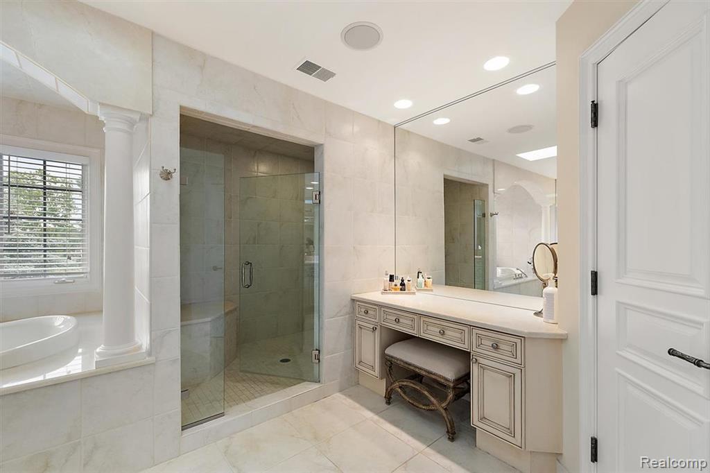 4650 Gatehouse Court, Rochester, MI 48306 — Photo 38