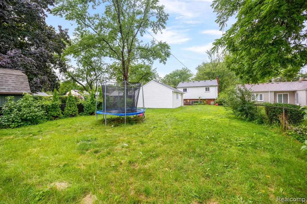 3979 ACADEMY Street, Dearborn Heights, MI 48125 — Photo 32