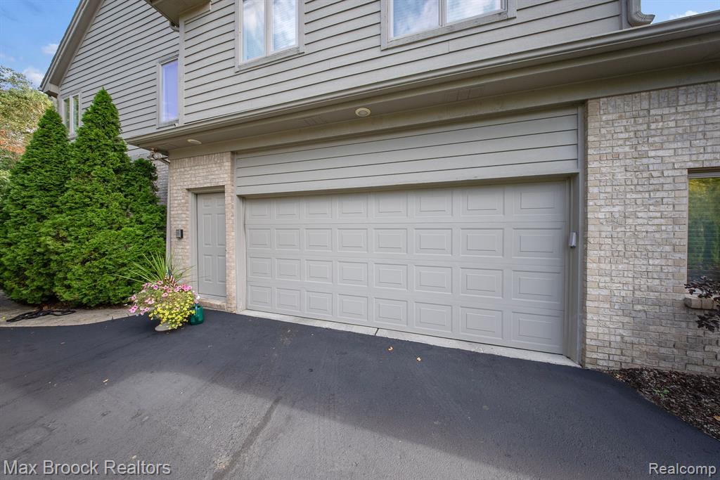 6462 W OAKS Drive, West Bloomfield, MI 48324 — Photo 51