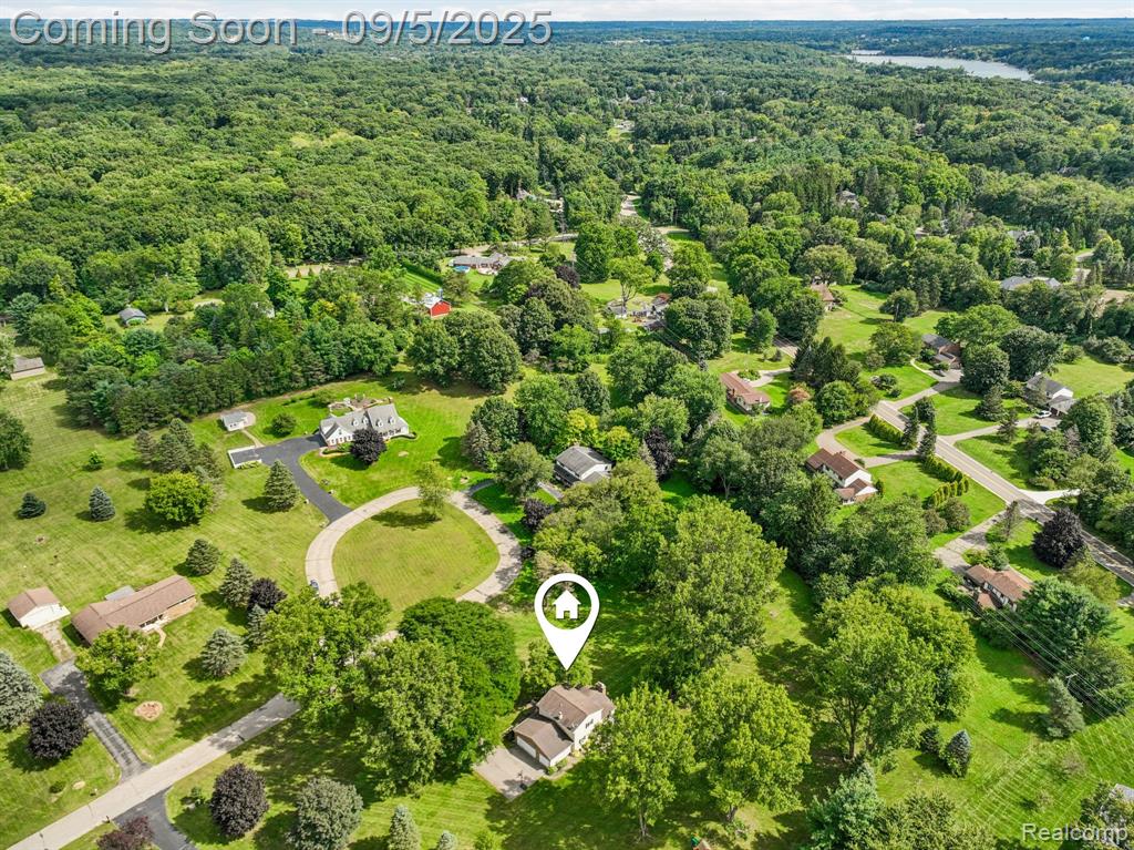 8127 Sleepy Time Court, Clarkston, MI 48348 — Photo 42