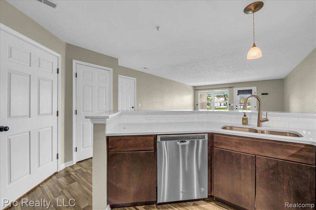 1517 LONG MEADOW Trail, Ann Arbor, MI 48108 — Photo 12