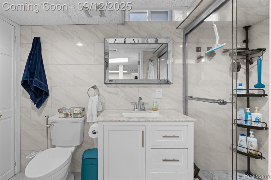 6422 Jonathon Street, Dearborn, MI 48126 — Photo 25