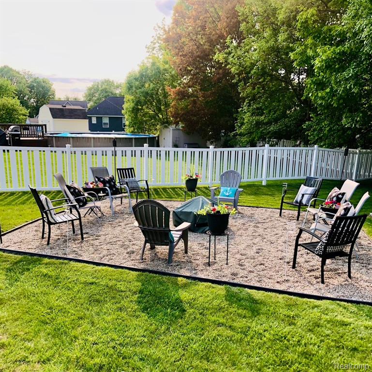5189 CYPRESS Circle, Grand Blanc, MI 48439 — Photo 33