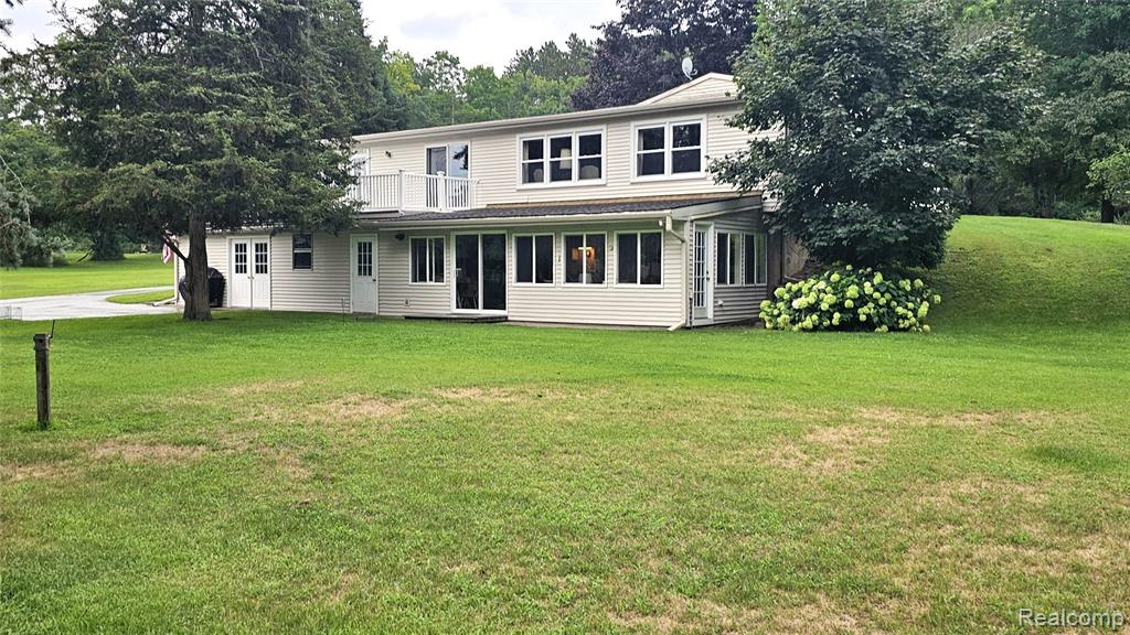 10040 Stinchfield Woods Road, Pinckney, MI 48169 — Photo 3