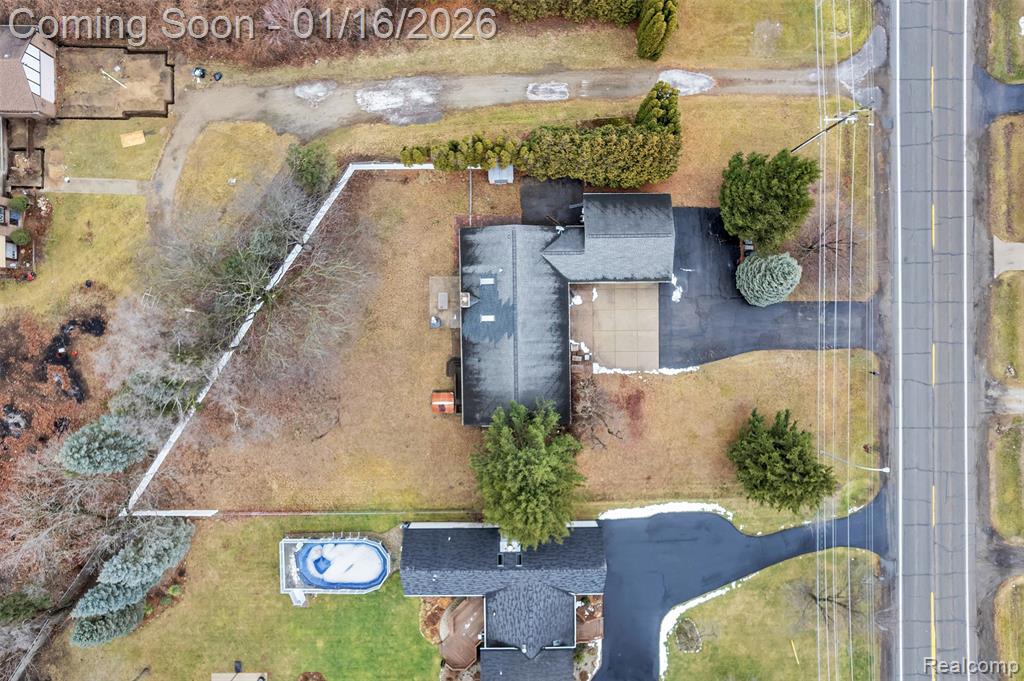 9035 Farmington Road, Livonia, MI 48150 — Photo 70