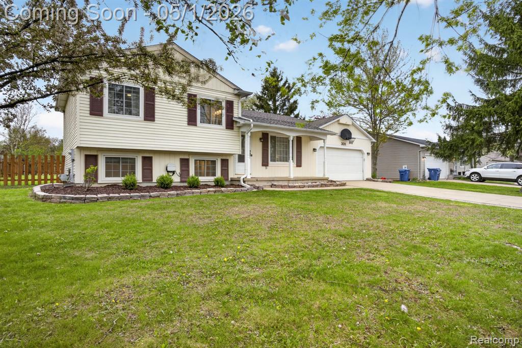 301 Lindenwood Drive, Linden, MI 48451 — Photo 4