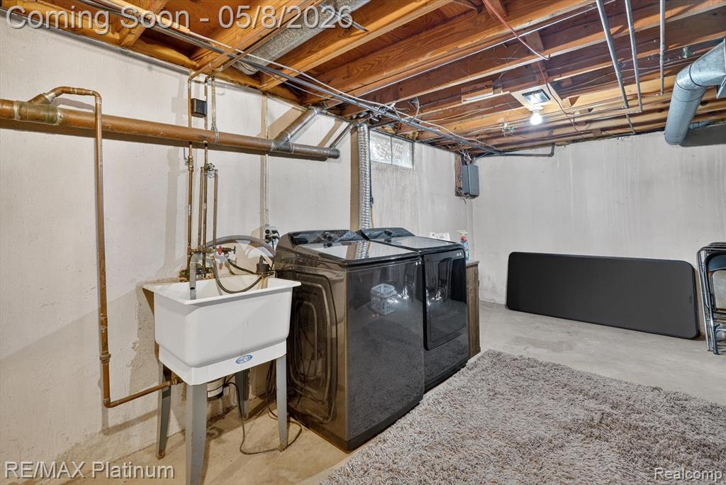 1254 Heathercrest Drive, Flint, MI 48532 — Photo 69