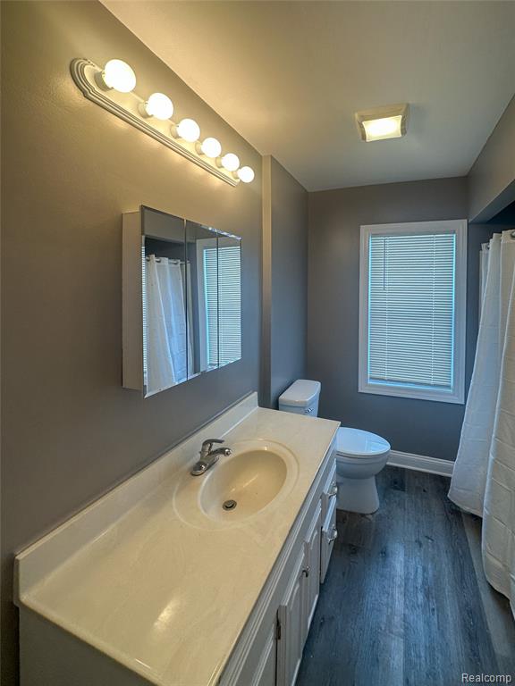 595 E Tennyson Avenue, Pontiac, MI 48340 — Photo 4