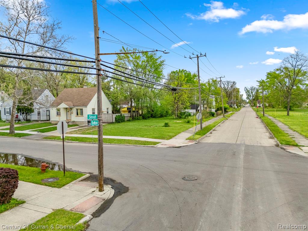 8201 Heyden Street, Detroit, MI 48228 — Photo 28