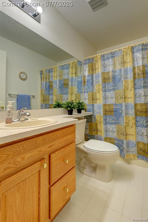 1875 N Kenwyck Drive, Ypsilanti, MI 48198 — Photo 8