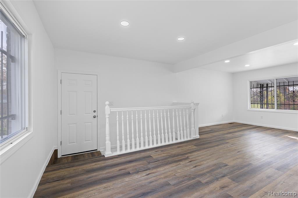 3829 Walnut Street, Inkster, MI 48141 — Photo 9