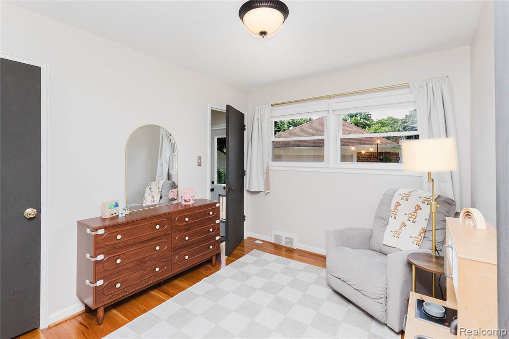 437 Normandy Road, Royal Oak, MI 48073 — Photo 18