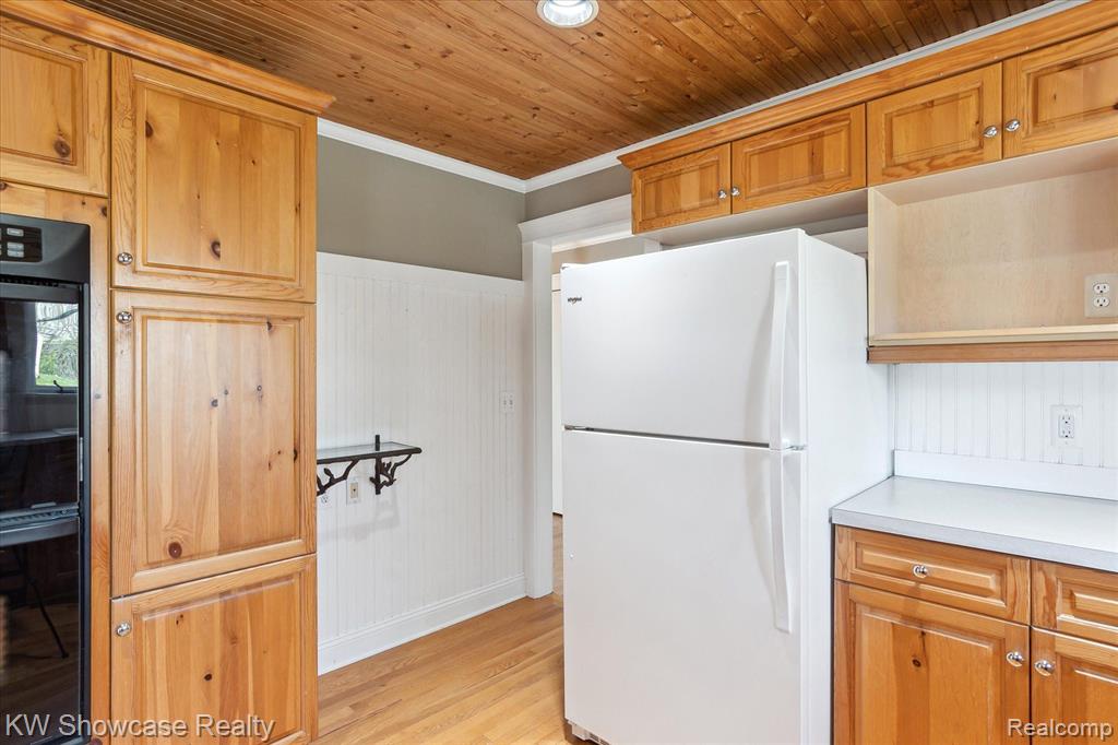 4105 WOODCROFT Street, White Lake, MI 48383 — Photo 13