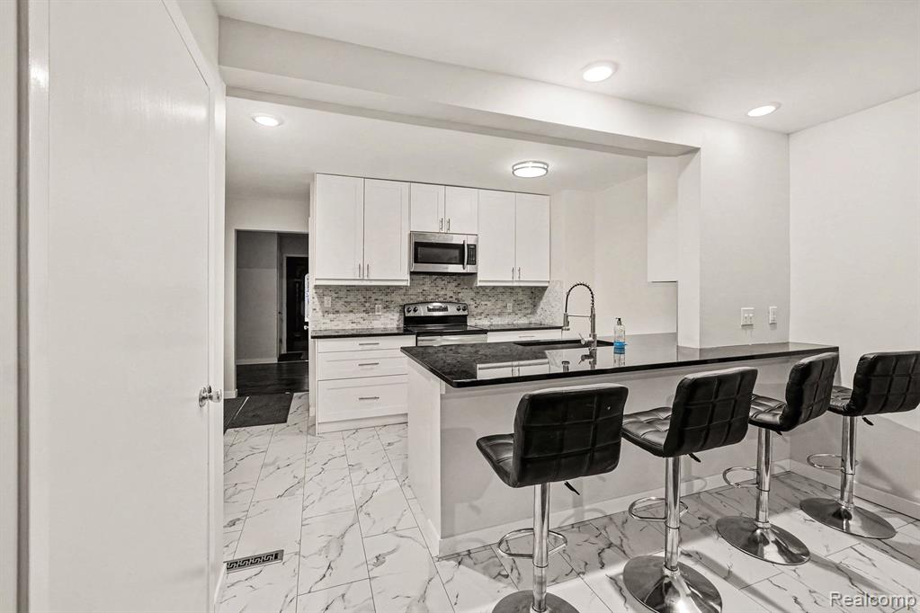 4223 KEENE Drive, Grand Blanc, MI 48439 — Photo 9