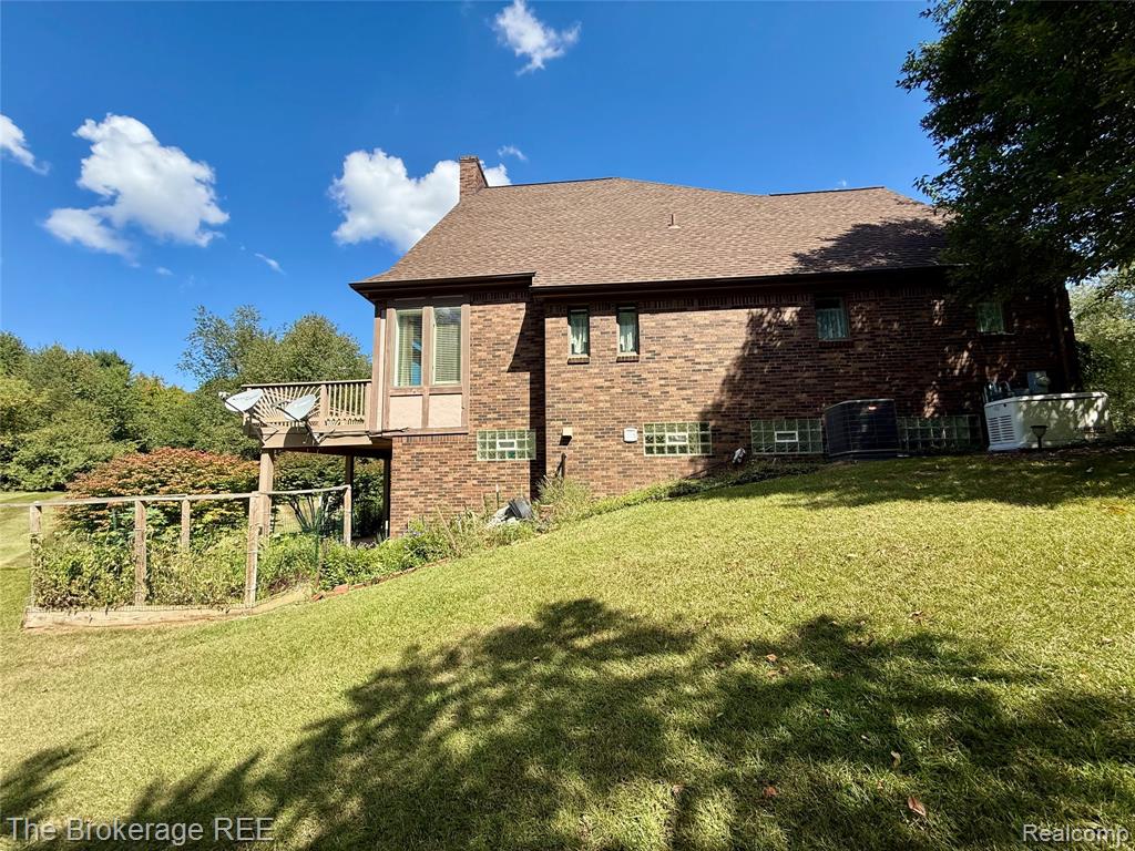 12088 Pinebrook Lane, South Lyon, MI 48178 — Photo 66